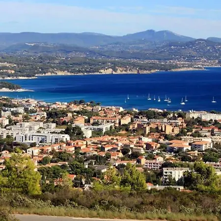 A 1 Voie Pietonne De La Plage, Du Centre Et Du Port Pour 1 A 4 Personnes *
